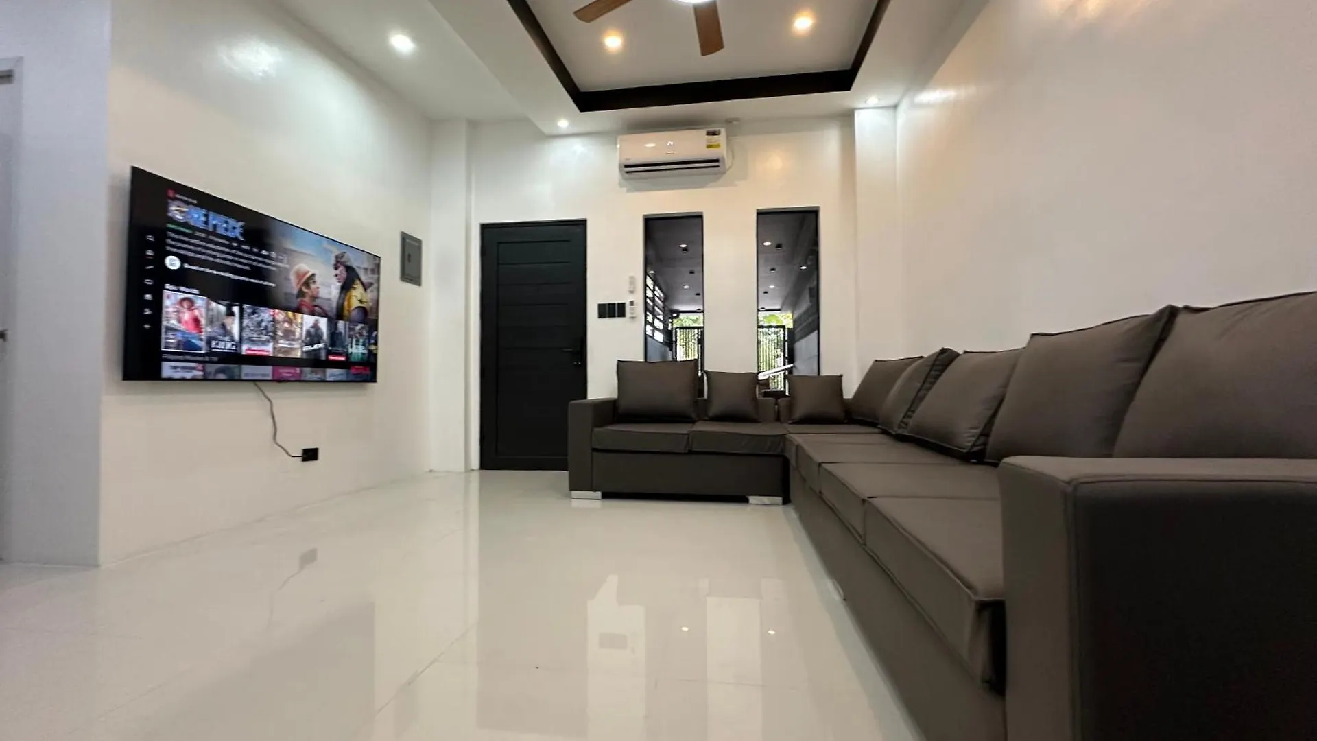Semesterbostad Blackrock Luxury Downtown Home Near Sm Ecoland Roxas Coastal Road Davao City Filippinerna